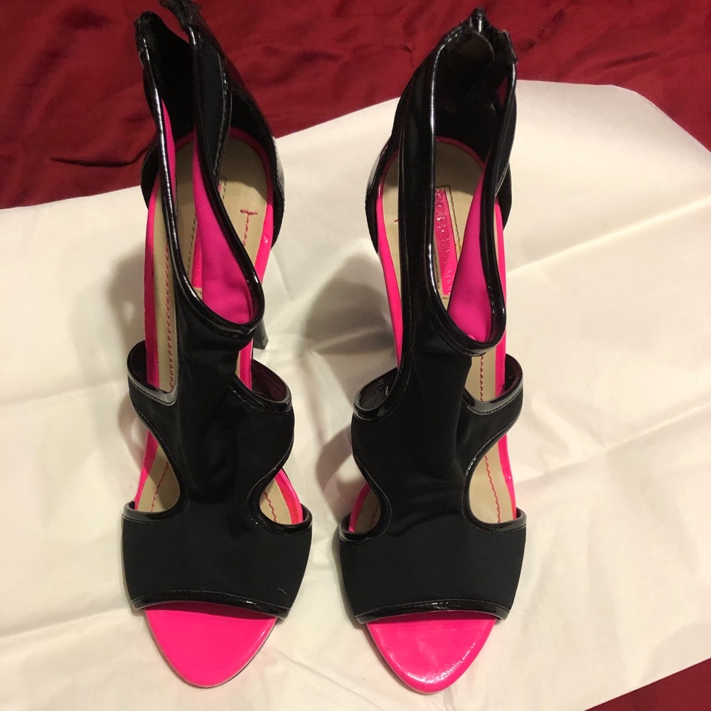 BCBG heels